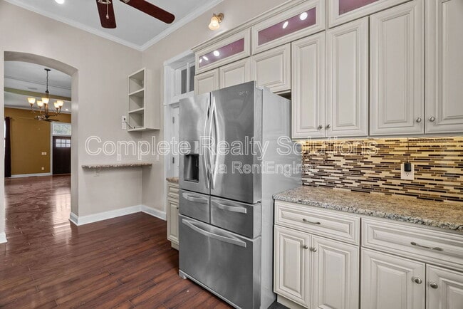 Building Photo - 2720 S Jefferson Ave