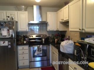 Building Photo - 14 Murdock St