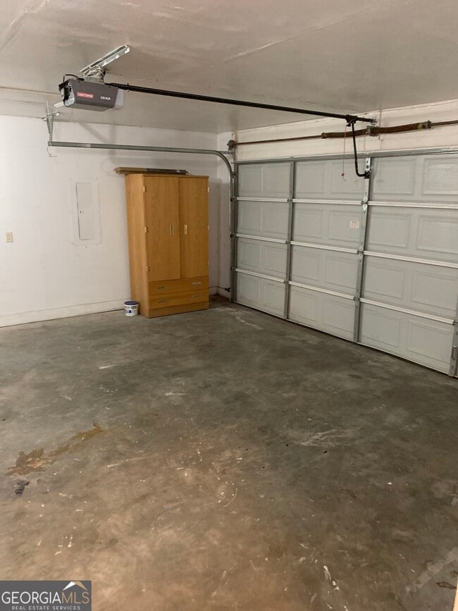 Building Photo - 105 Cherry Tree Ct