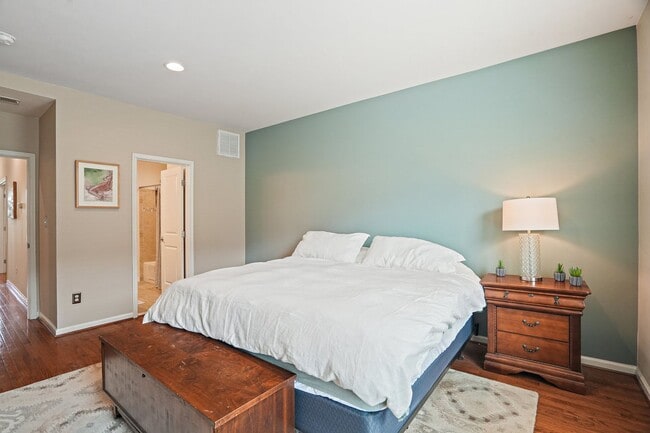 Building Photo - Amazing Opportunity in The Villages at Dak...