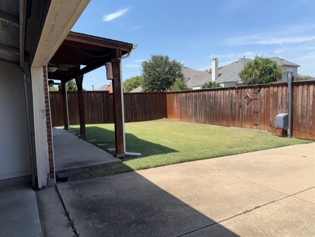 Building Photo - 1613 Clarke Springs Dr