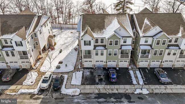 Building Photo - 228 Park Ln