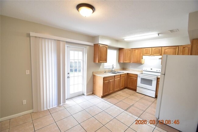 Building Photo - 4711 E Serena Dr