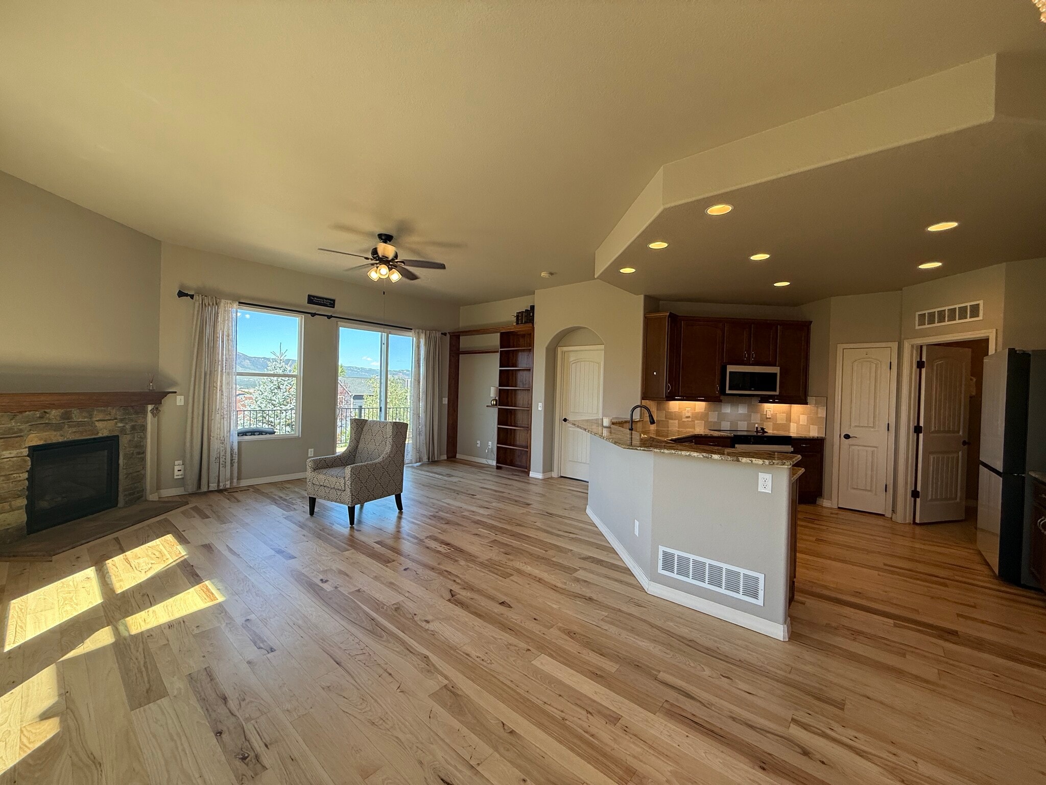Building Photo - 15834 Kansas Pacific Ct