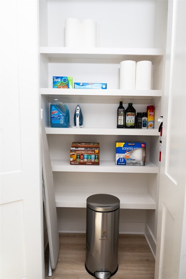 Building Photo - 3486 Luca St