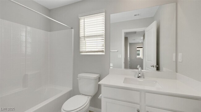 Building Photo - 404 Grand Toccata St