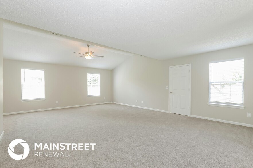 Building Photo - 6704 Hill Creek Cove