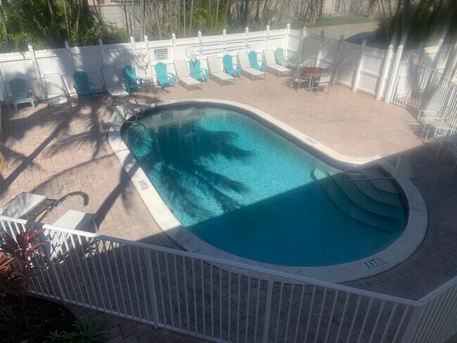 Building Photo - 1864 NE 46th St