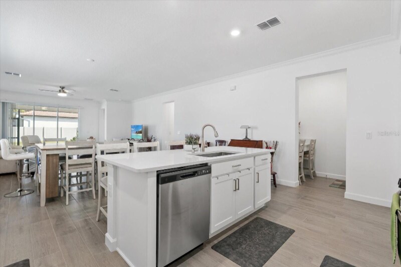 Building Photo - 5524 Little Path Dr