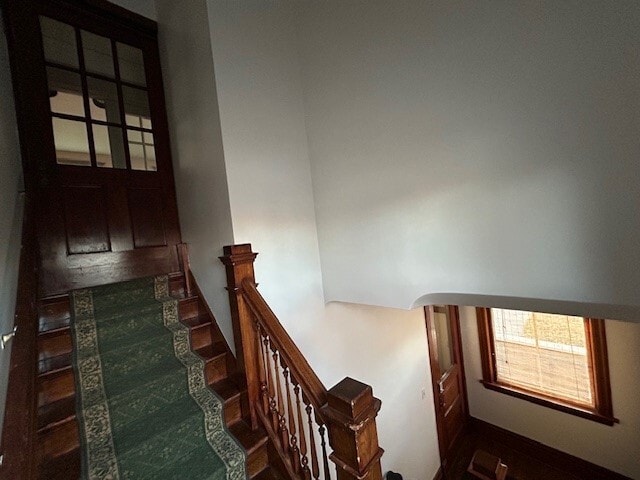 Front Stairs 2/2 - 2226 N Dupont Ave N
