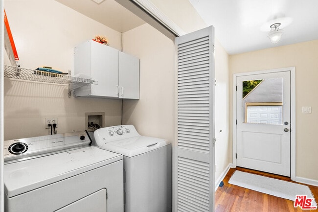 Building Photo - 650 S Gretna Green Way