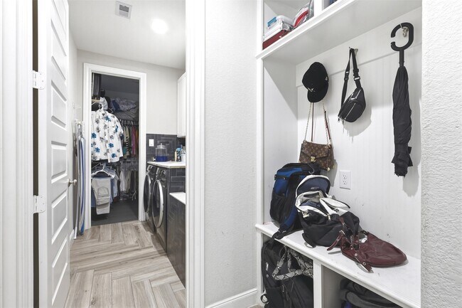 Building Photo - 5926 Marble Bend Ln