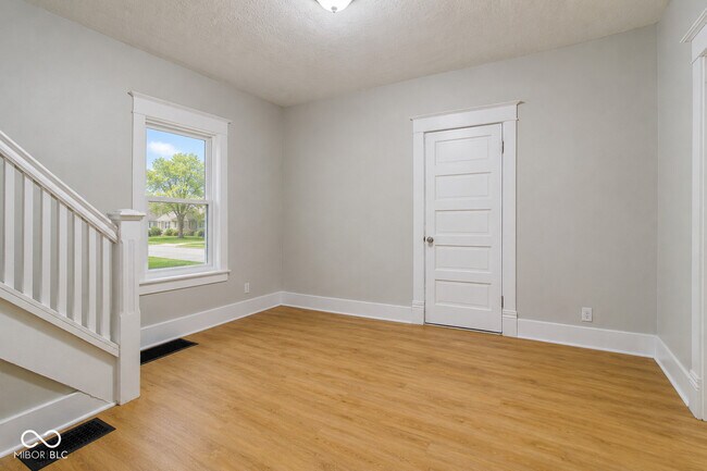 Building Photo - 4014 Cornelius Ave