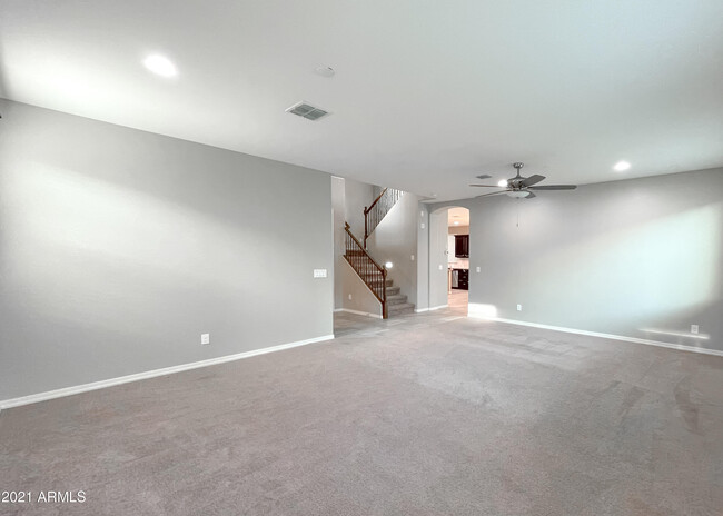 Building Photo - 118 E Canyon Way