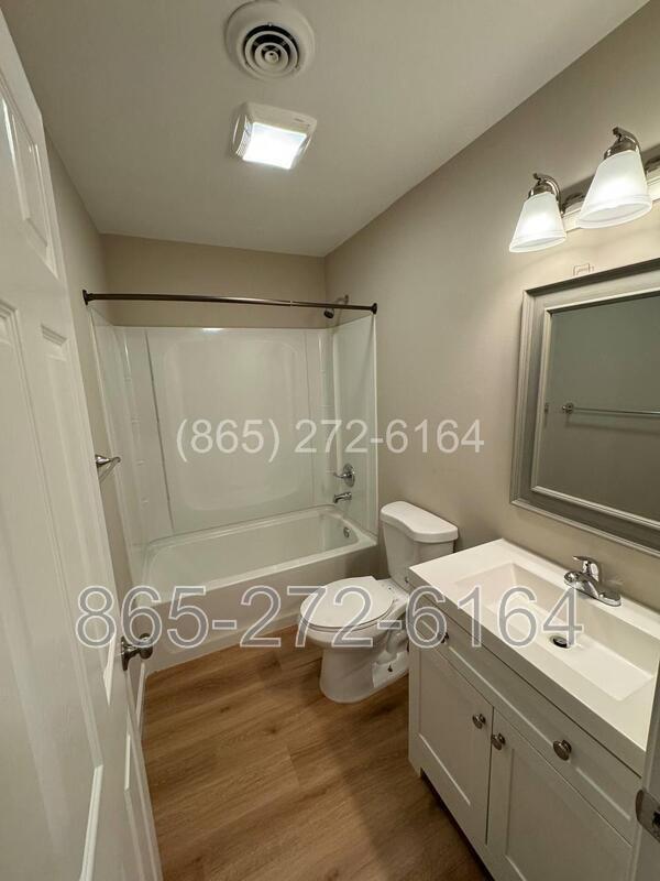 Building Photo - 3536 Old Valley View Dr