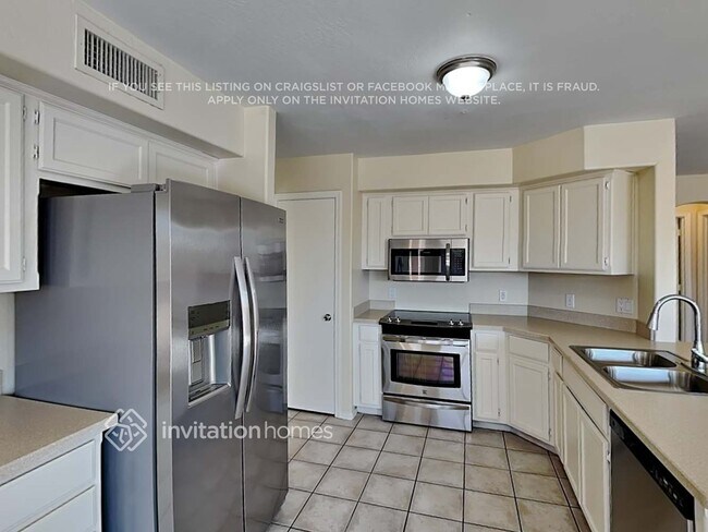 Building Photo - 18530 N 85th Ave