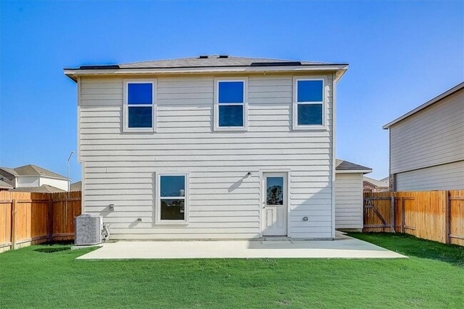 Building Photo - 221 Cres Park Dr