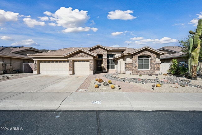 Primary Photo - 6520 W Robin Ln