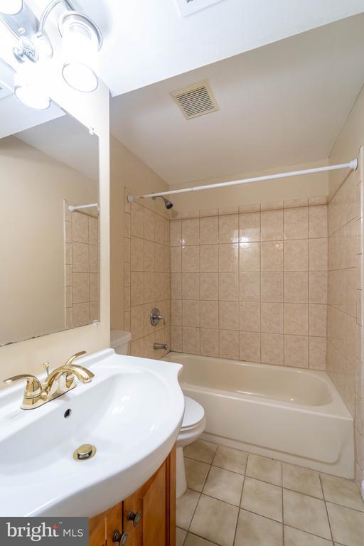 Building Photo - 3528 Turbridge Dr