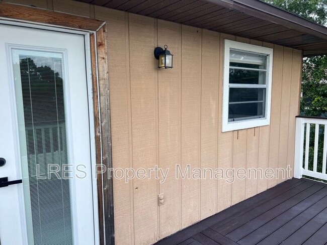 Building Photo - 1130 Quintuplet Dr