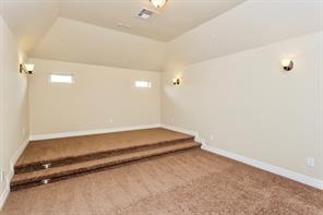 Building Photo - 6122 Garden Lakes Ln
