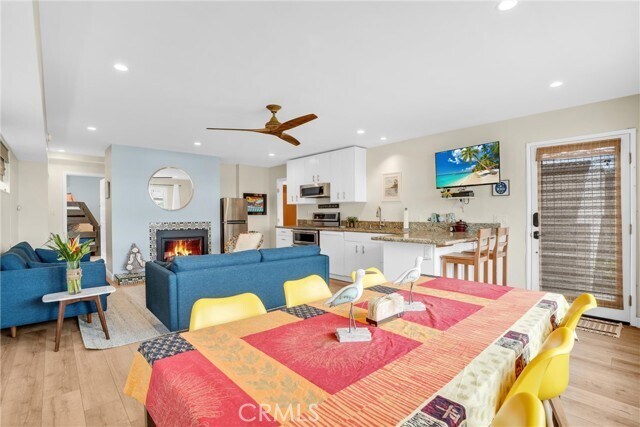 Building Photo - 1325 Cliff Dr