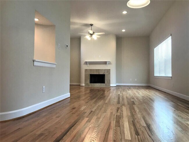 Building Photo - 11519 Main Cypress Dr