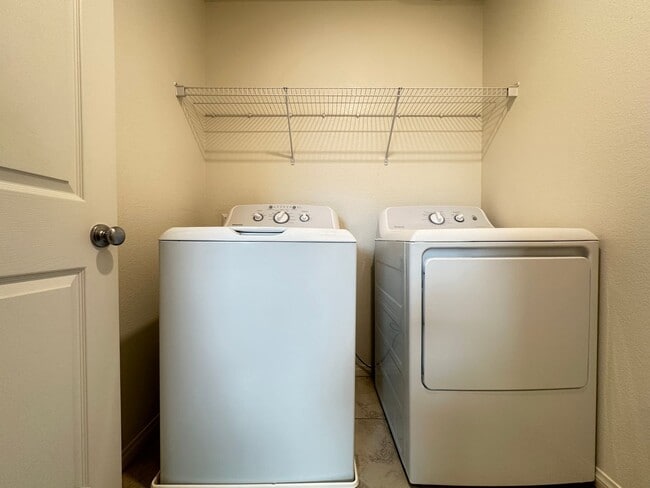 Building Photo - Tarim