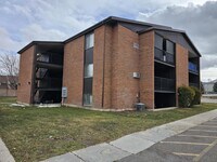 Building Photo - 4642 S 1900 W