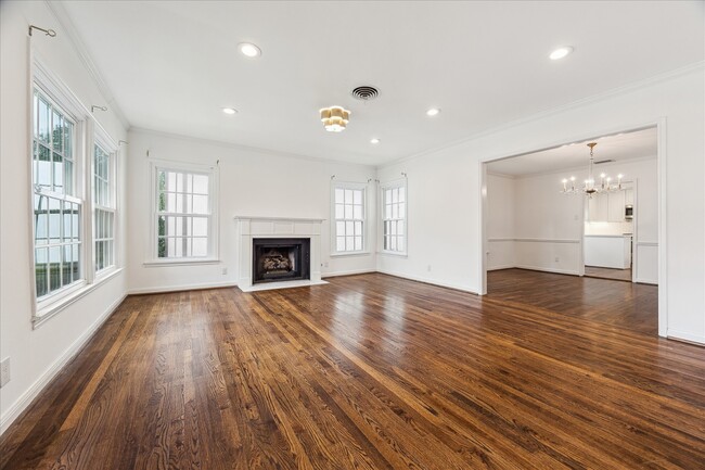 Building Photo - 2820 Rice Boulevard