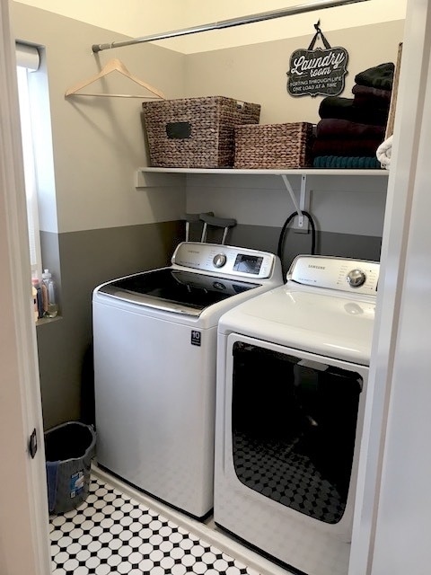 Building Photo - Beautiful home within walking of Station Park with HOA swimming pool.