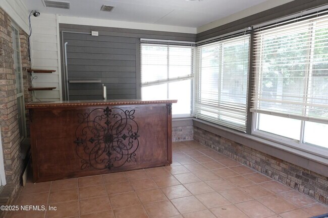 Building Photo - 14282 Hawksmore Ln