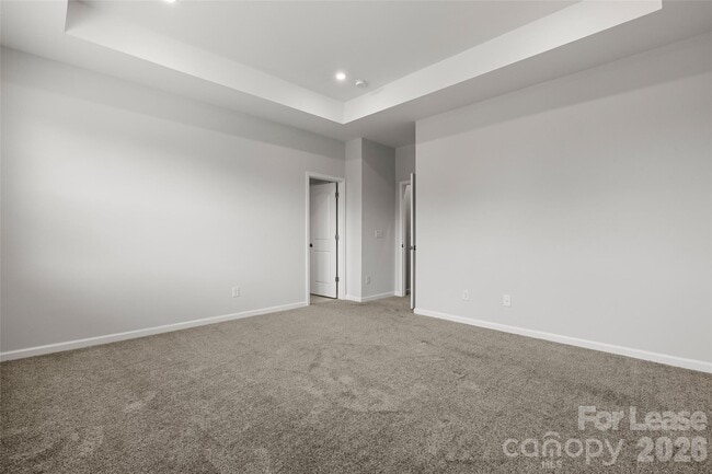 Building Photo - 6985 Waterstone Dr