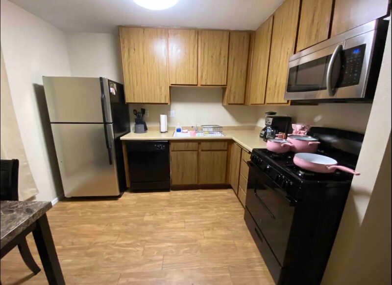 Building Photo - 7227 Empress Dr
