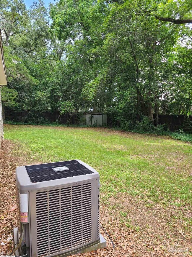 Building Photo - 3505 Oakcalla Dr