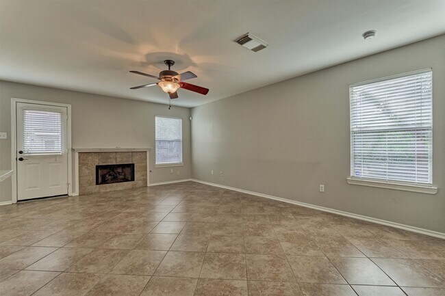 Building Photo - 34 Marble Rock Pl