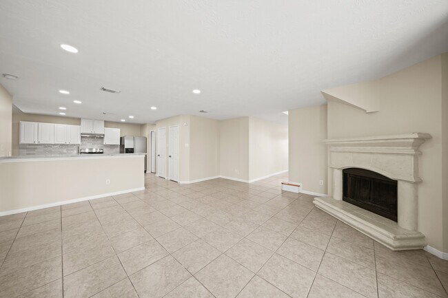 Building Photo - 3002 Palace Oaks Dr