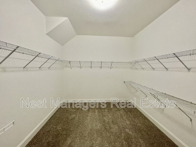 Building Photo - 178 Pendleton St