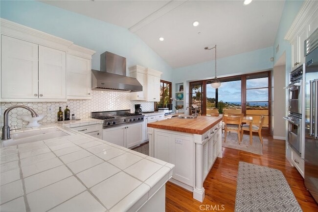 Building Photo - 1131 Emerald Bay