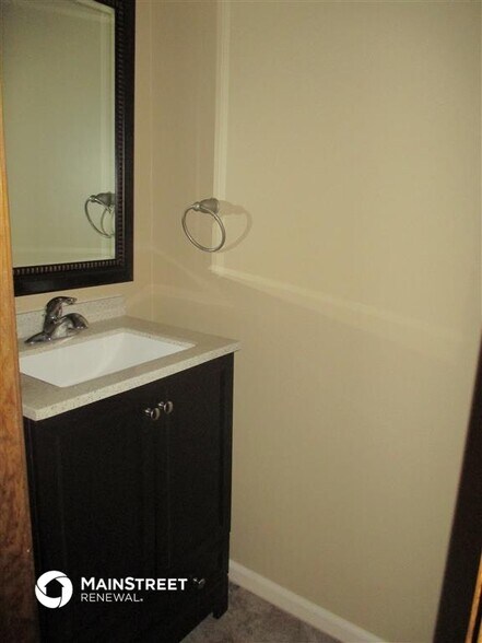 Building Photo - 8035 N Brooklyn Ave