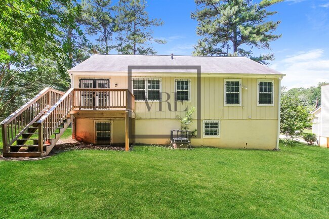 Building Photo - 3696 Dogwood Farm Rd