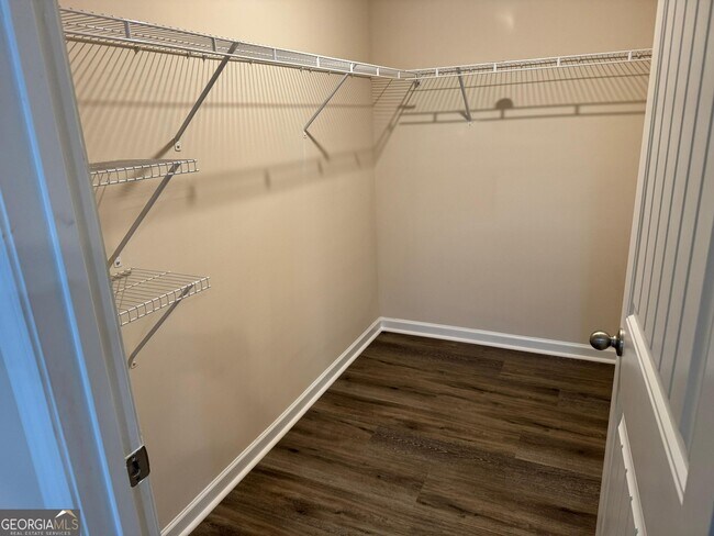 Building Photo - 97 Brode Ln