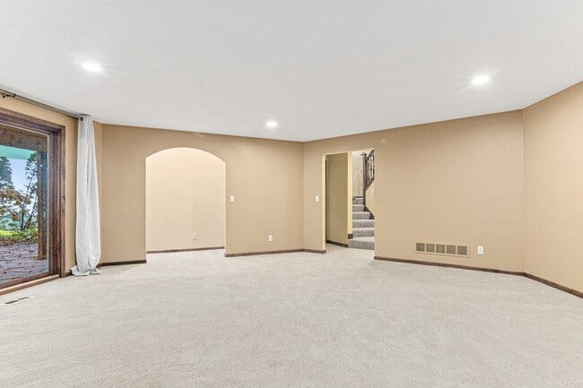 Building Photo - 7210 Juniper Ave