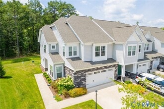 Building Photo - 18401 Palisades Ct