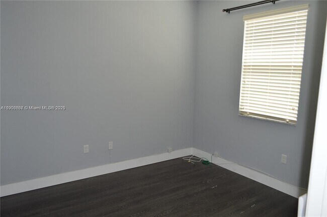 Building Photo - 5228 SW 77th Way