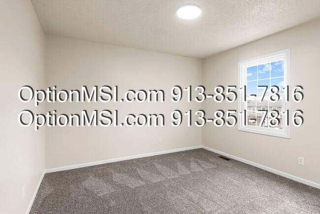 Building Photo - Welcome home to this charming two-story in South Woods subdivision