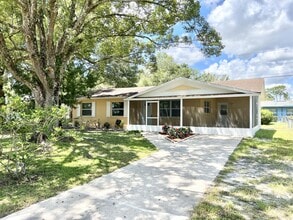 Building Photo - 1120 NE 24th Terrace