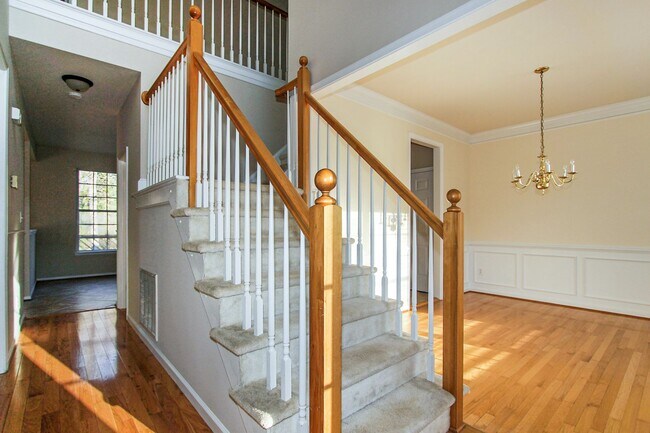 Building Photo - 3013 Mossy Creek Dr