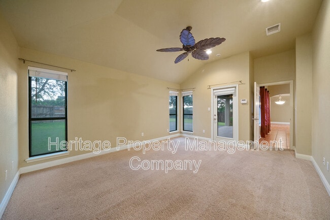 Building Photo - 1214 Sugar Land Dr