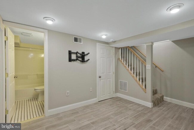 Building Photo - 3030 Manning St